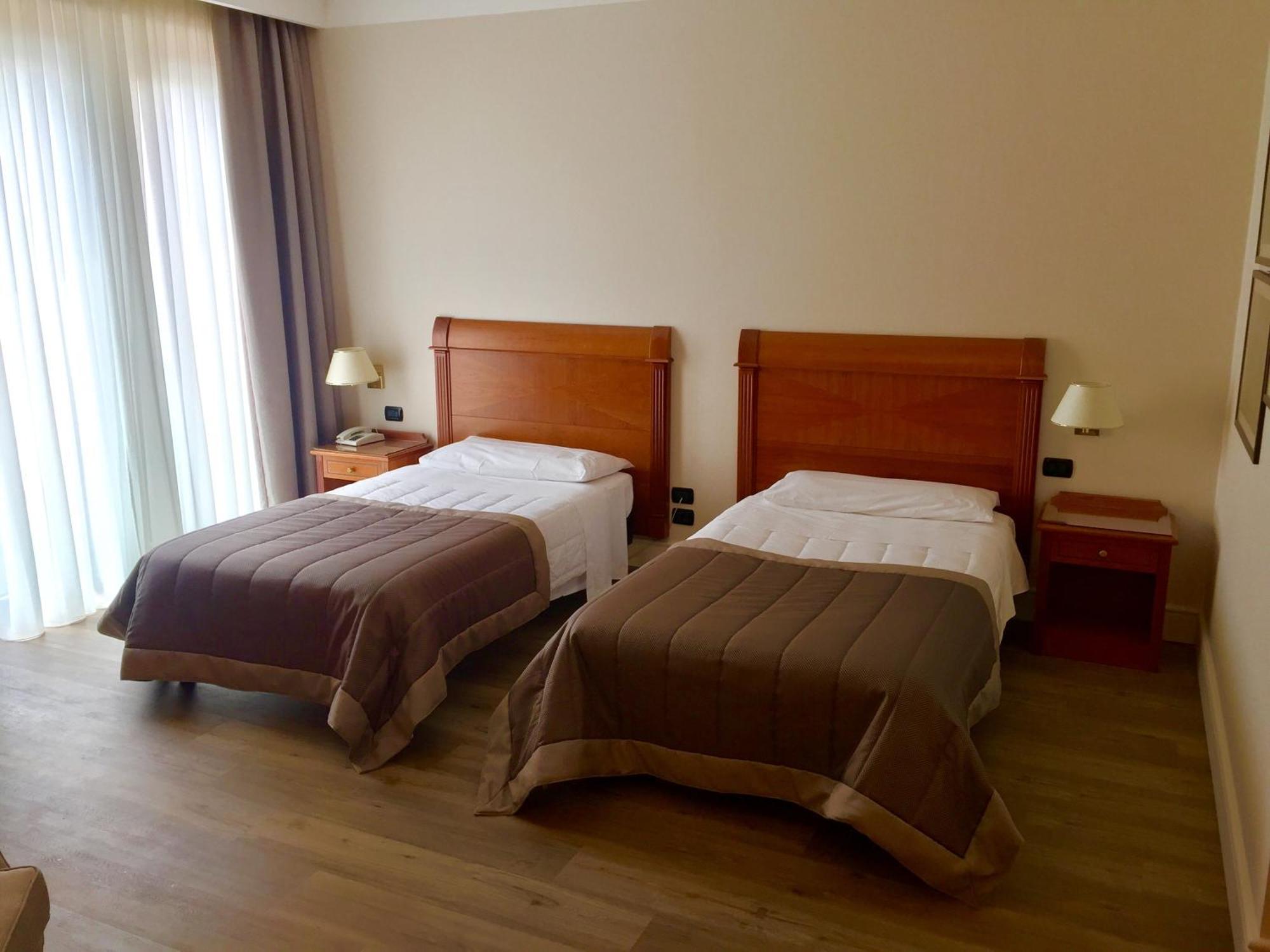 Hotel Touring Coccaglio Esterno foto
